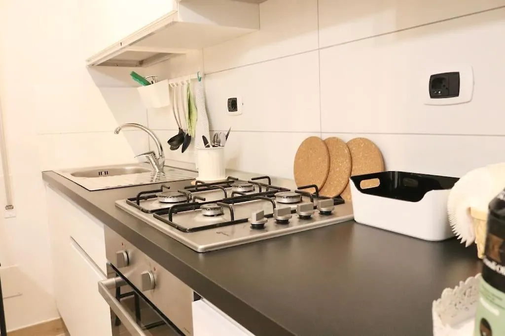 -Roma-Design Apartament Close To Centre Apartment